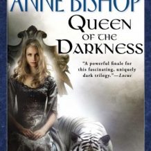 Queen of the Darkness: Book 3 of the Black Jewels Trilogy